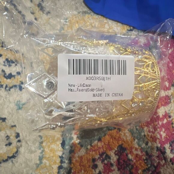 Gold & Silver Crown Set – Party, Pageant, or Costume Accessory - Picture 4 of 4